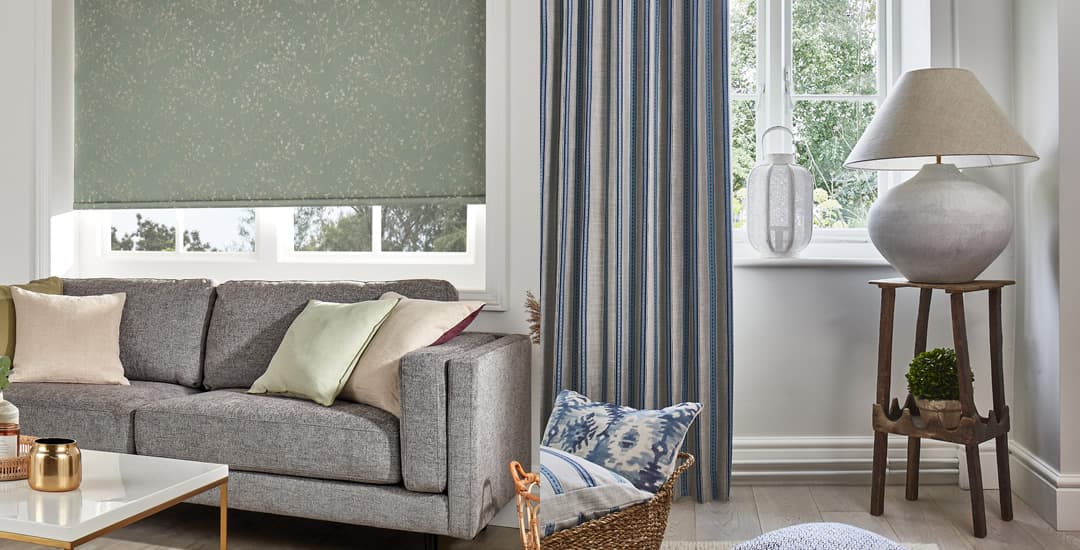 window blind and curtain